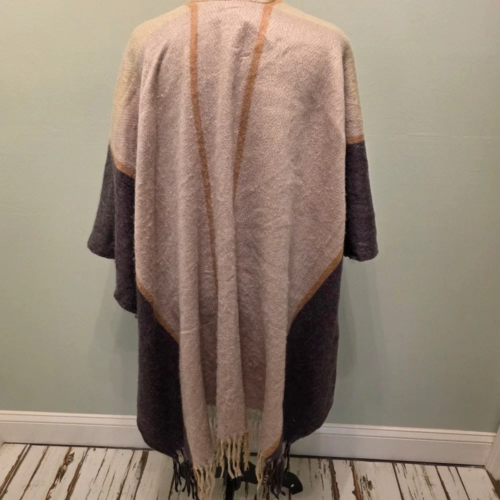 Woolrich colorblock wrap